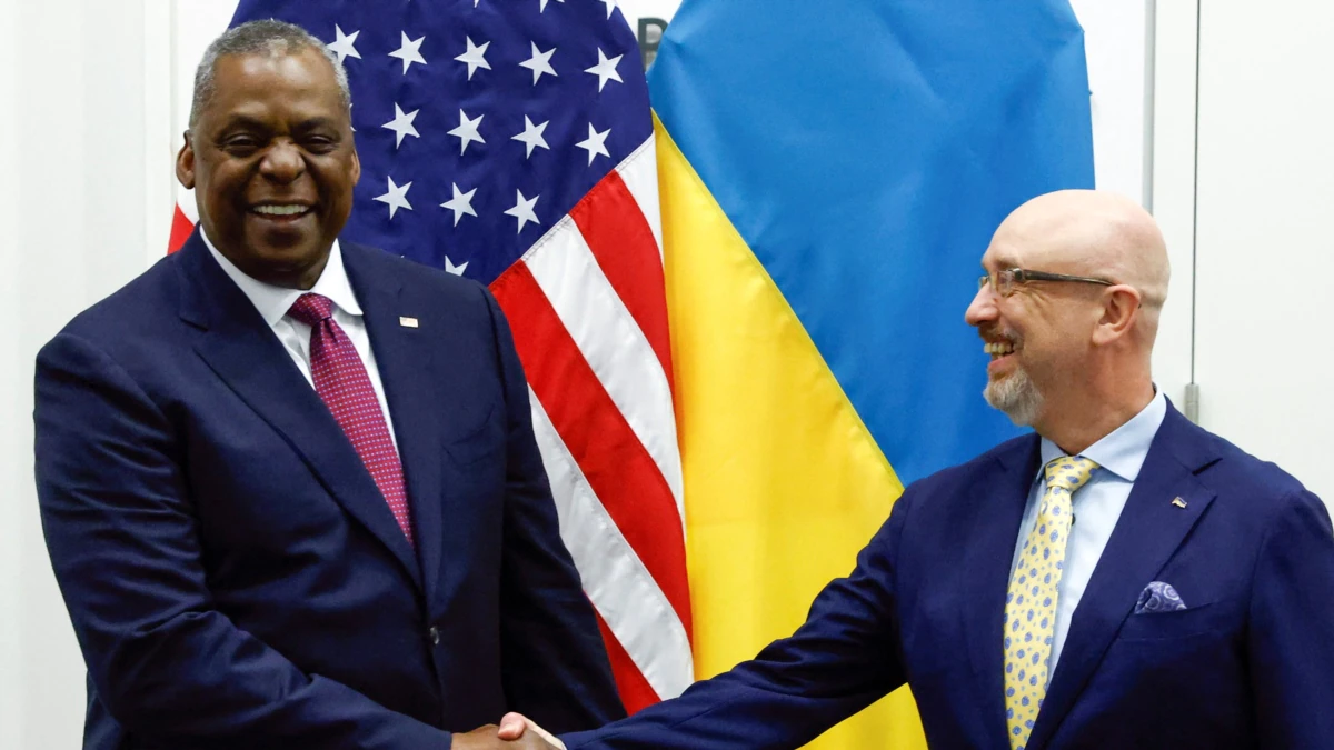 США «рухаються так швидко, як можуть» у наданні Україні військової допомоги – Остін