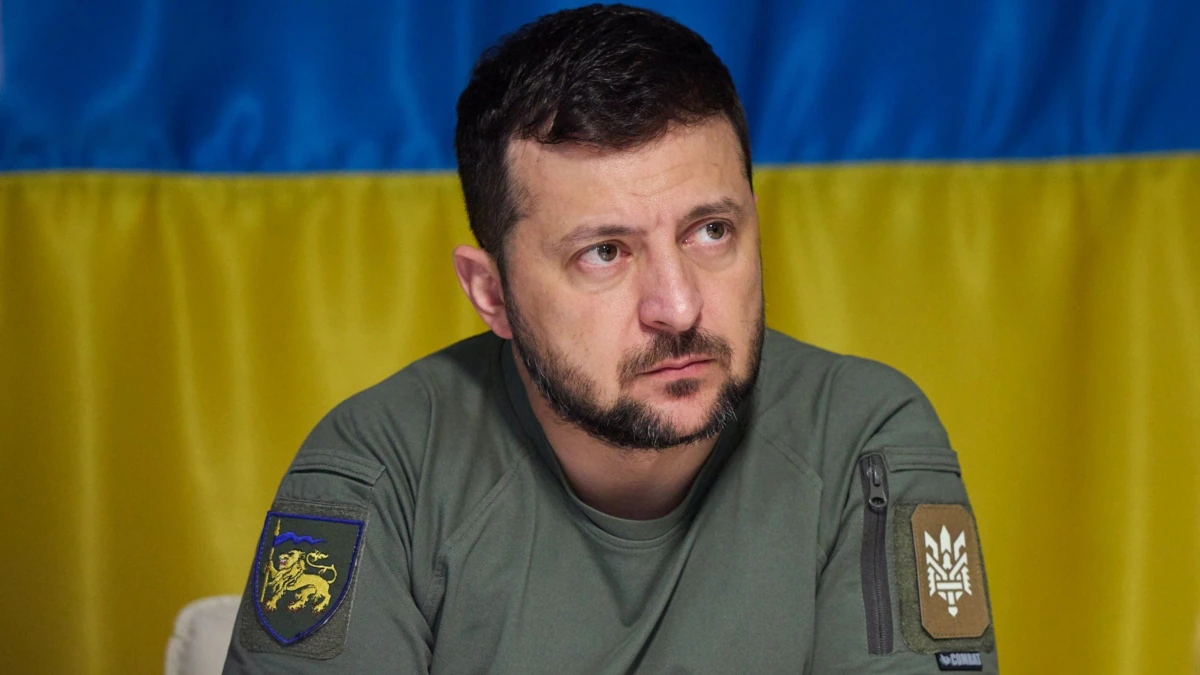 Зеленський пояснив причину звільнень послів України у кількох країнах