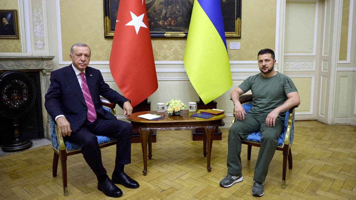 Зеленський поговорив з Ердоганом про обмін, ЗАЕС та псевдореферендуми Росії