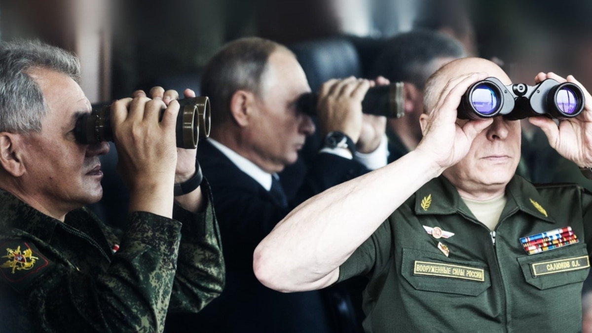 Родина керівництва ЗС РФ заробляє з проведення святкувань на військову тематику – ВВС