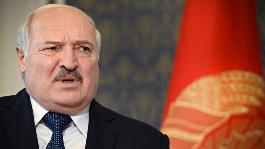 Лукашенко заявляє про «повне знищення» України в разі продовження опору