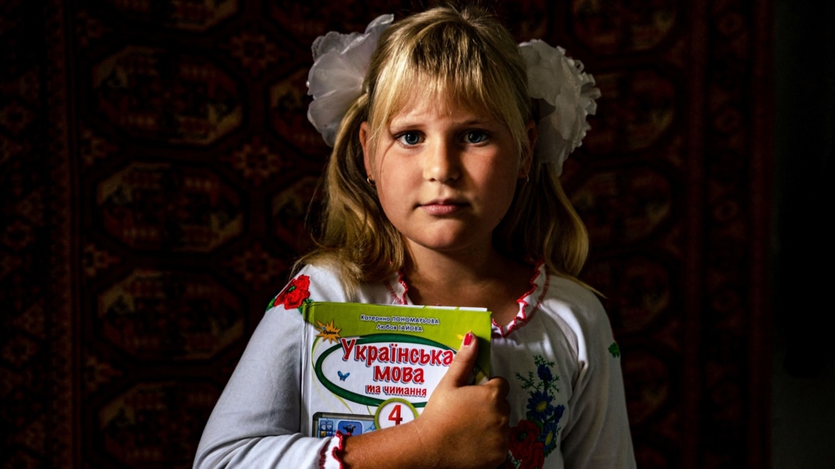 Росія порушує права українських дітей, віддаючи їх росіянам на всиновлення – УВКБ ООН