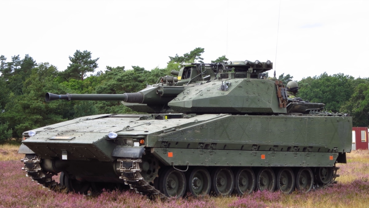 Швеція надішле Україні бойові машини піхоти