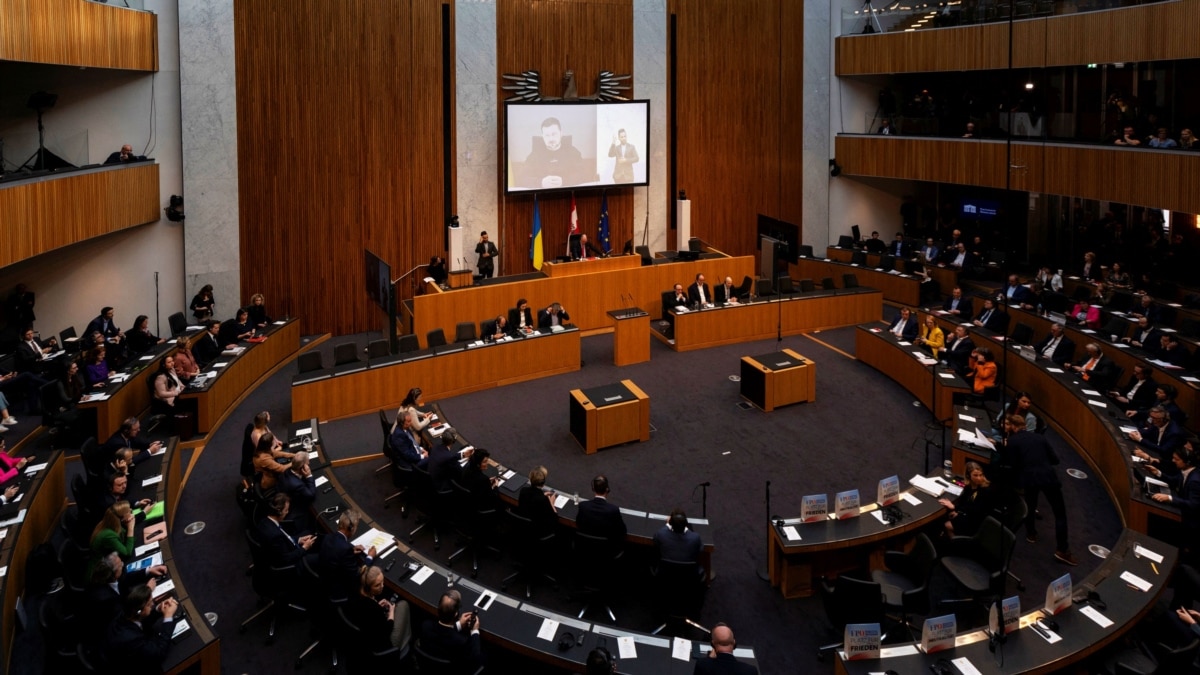 Ультраправі депутати залишили залу під час виступу Зеленського в парламенті Австрії
