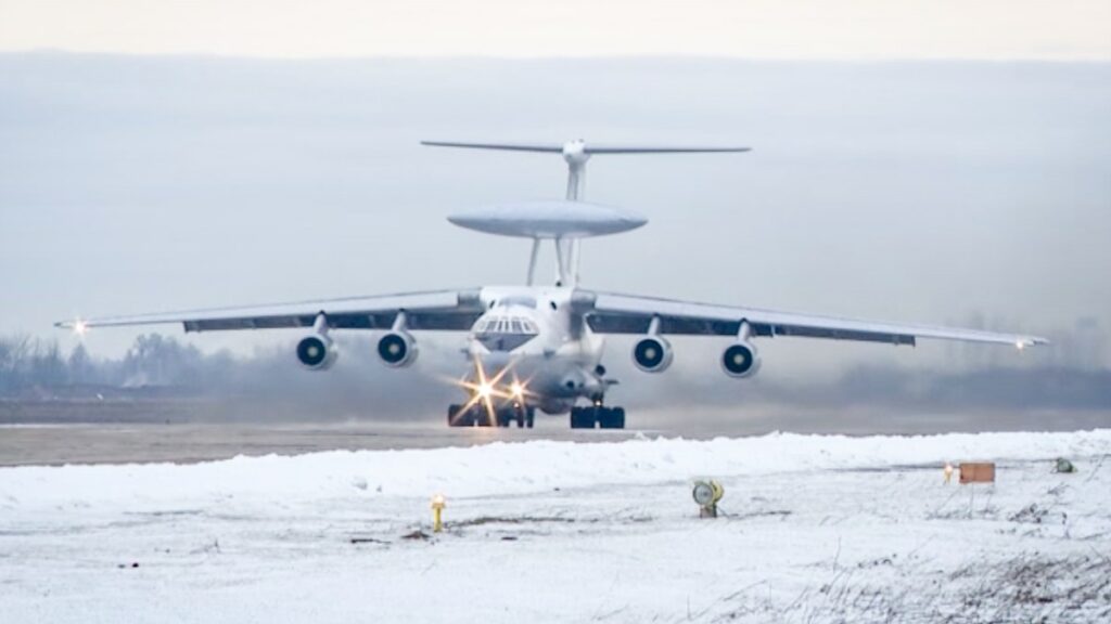 Пошкоджений на білоруському аеродромі літак РФ перемістили на ремонт у Таганрог – британська розвідка