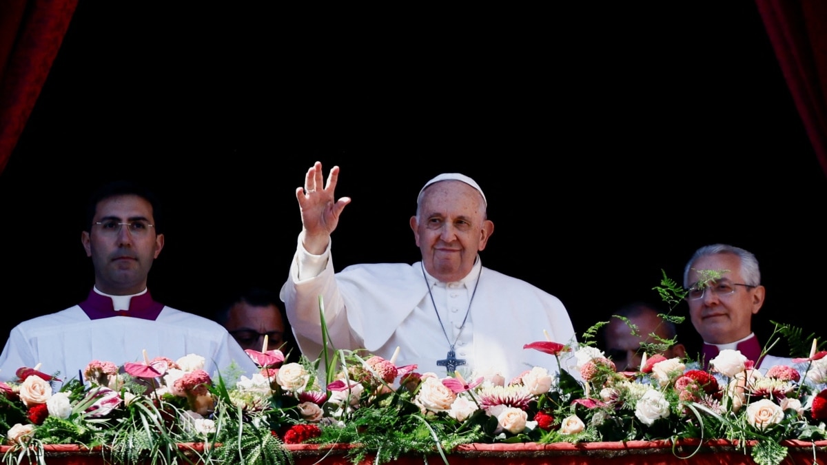 Папа Римський у Великдень попросив допомоги Україні на шляху до миру та «світла» російському народу