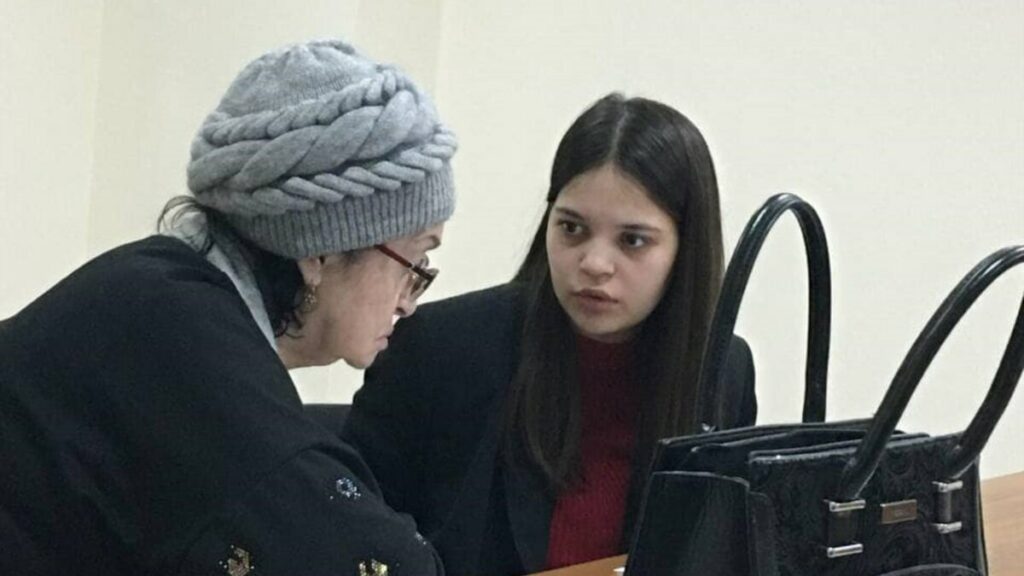 Суд у Москві заарештував кримчанку Леніє Умерову