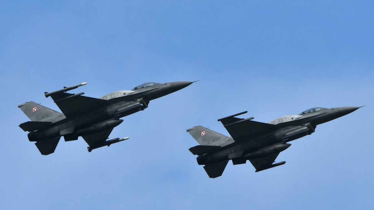 Нідерланди «всерйоз розглядають» надання Україні F-16, але рішення ще немає – Рютте 