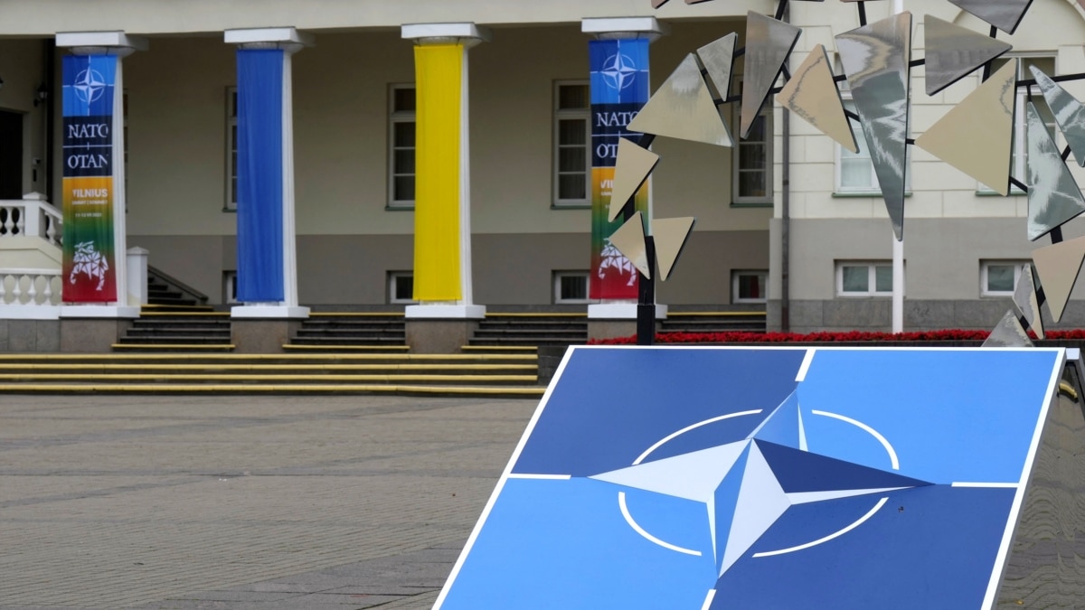 Умови для членства України в НАТО невідомі – Кулеба