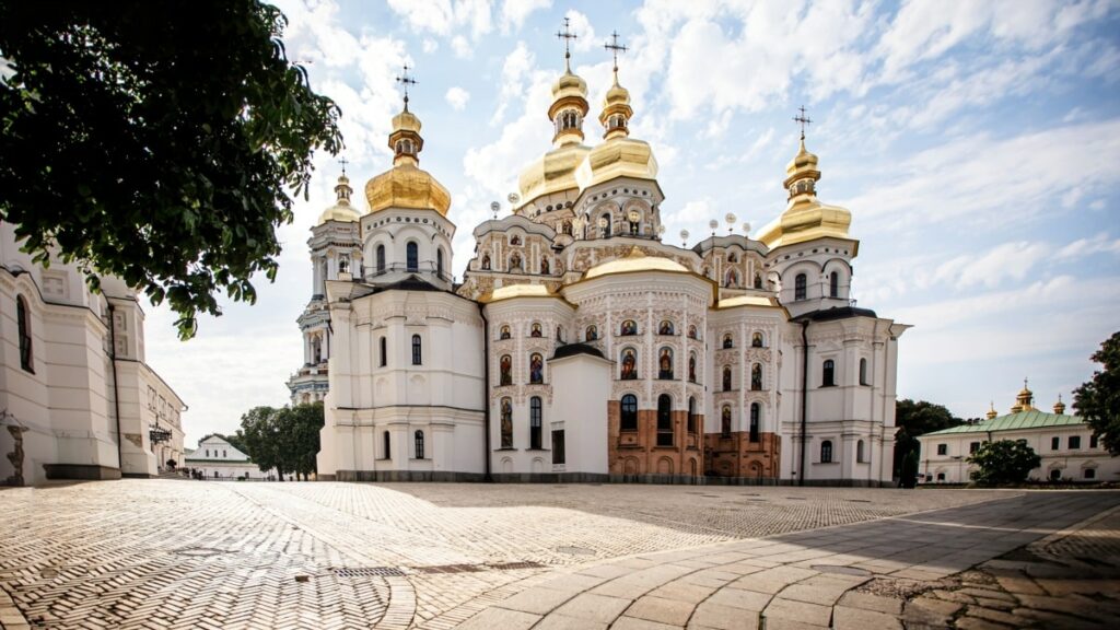 Білоруська православна церква готова прийняти виселених із лаври у Києві ченців УПЦ (МП)