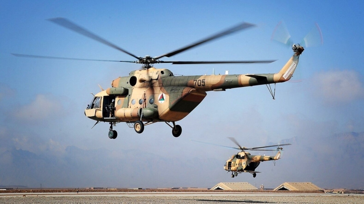 Міністерка оборони Латвії повідомила про передачу Україні ще одного вертольота Мі-17