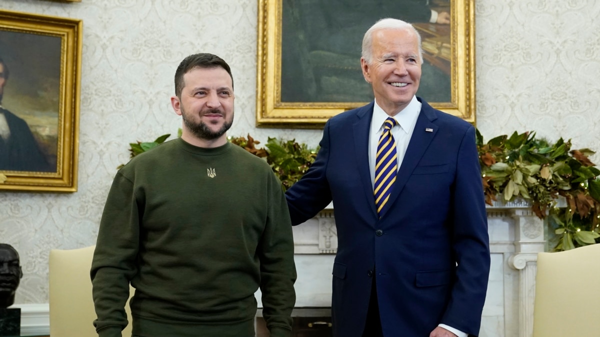 Допомога від США посилить ППО і далекобійні спроможності України – Зеленський після розмови з Байденом