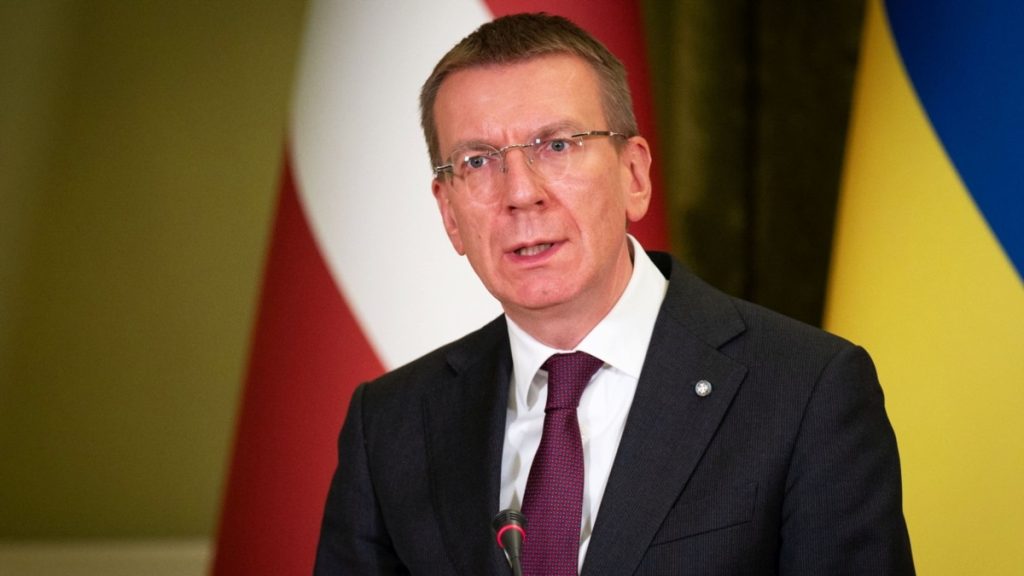 Президент Латвії закликає зняти обмеження на удари по військових цілях у Росії