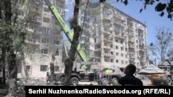 Число жертв в Киеве возросло до 28: спасательная операция завершена (фотоотчет)