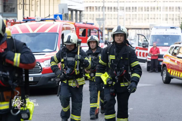 У середмісті понад дві години гасили пожежу