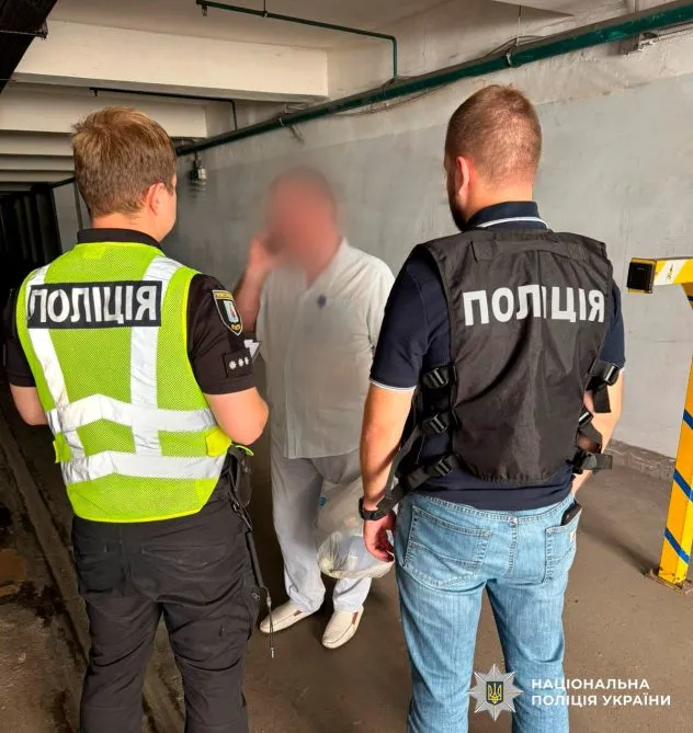 Нажилися на закупівлі систем відеонагляду Києва