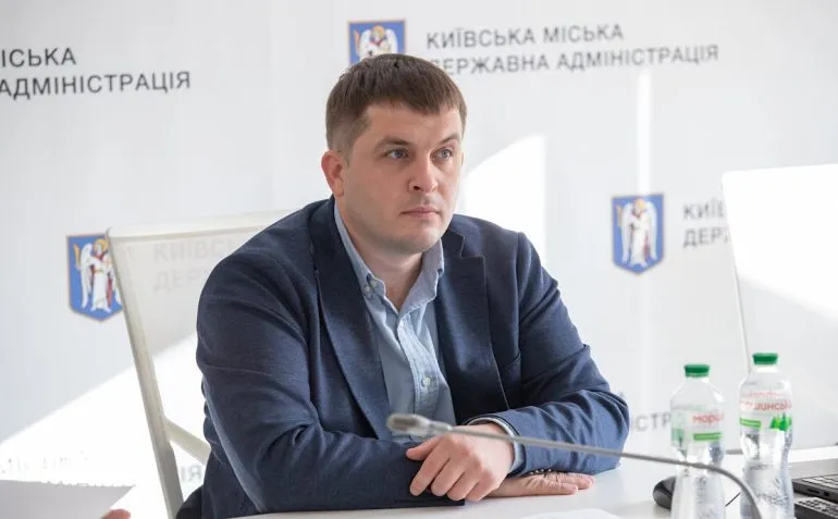 Керівника апарату КМДА відсторонено від посади